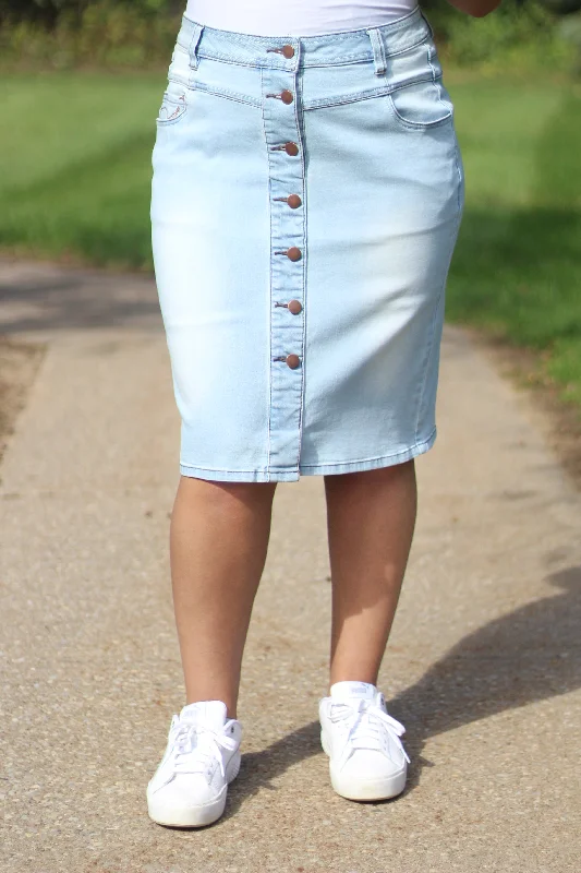 Kylie Light Wash Denim Skirt (FINAL SALE)