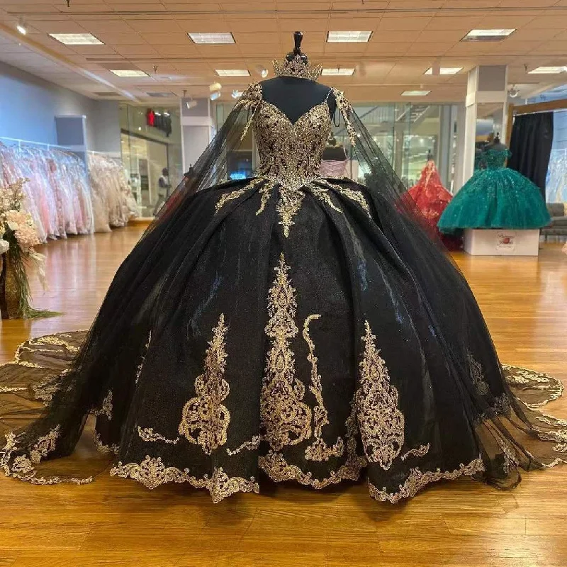 curve-hugging party dressesLuxury Black Ball Gowns Quinceanera Dresses Beading Sequined Appliques Sweetheart Lace Party Princess Skirt Vestidos De Fiesta