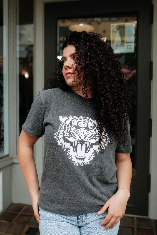 women's T-shirts for runningTiger Face T-Shirt