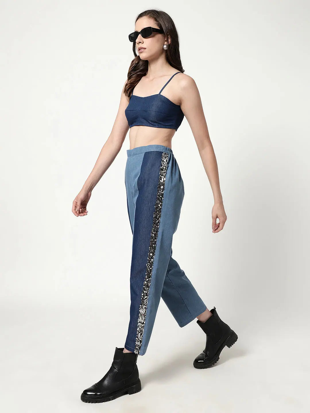 Comfortable Daily Wear BrasSolid Bralette Top With Color-Blocking Pant Set Having Sequin Patch